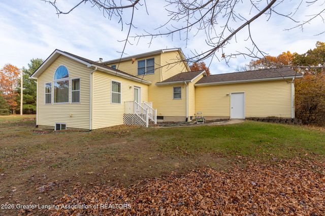 8748 Woodbury Road, Laingsburg, MI 48848