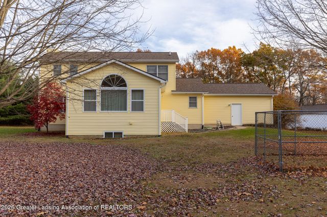 8748 Woodbury Road, Laingsburg, MI 48848