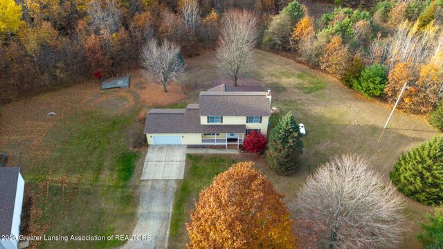 8748 Woodbury Road, Laingsburg, MI 48848