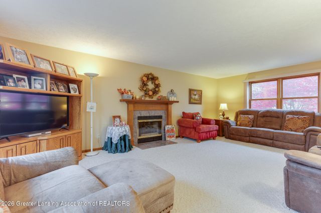 8748 Woodbury Road, Laingsburg, MI 48848