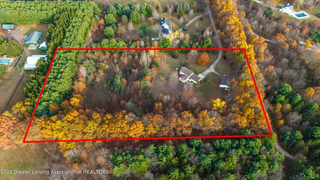 8748 Woodbury Road, Laingsburg, MI 48848