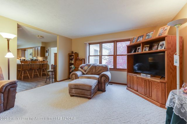 8748 Woodbury Road, Laingsburg, MI 48848