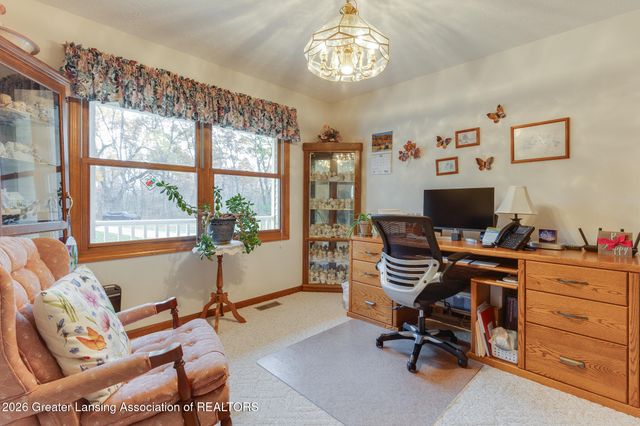 8748 Woodbury Road, Laingsburg, MI 48848