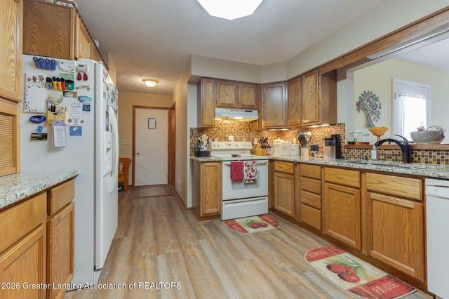 8748 Woodbury Road, Laingsburg, MI 48848