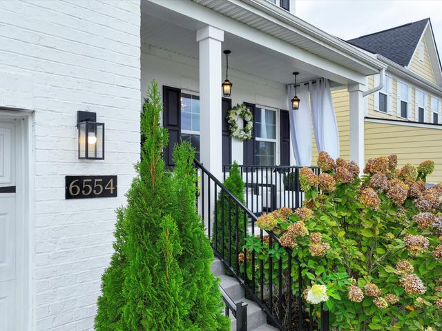 6554 Palm Warbler Dr, Murfreesboro, TN 37128