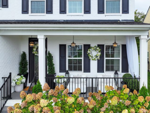 6554 Palm Warbler Dr, Murfreesboro, TN 37128