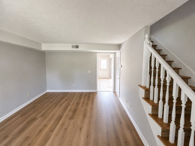 342 Stewarts Ferry Pike, Nashville, TN 37214