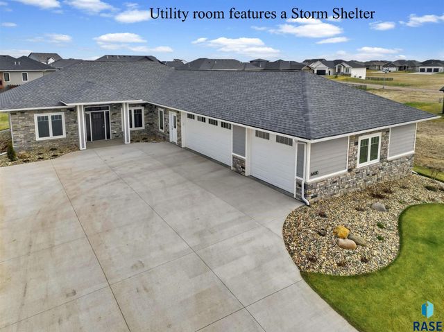 6600 E Fieldview St Street, Sioux Falls, SD 57110