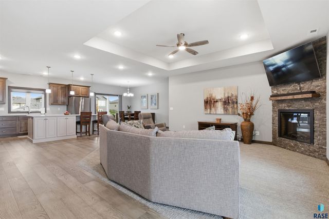 6600 E Fieldview St Street, Sioux Falls, SD 57110