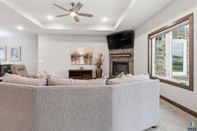 6600 E Fieldview St Street, Sioux Falls, SD 57110