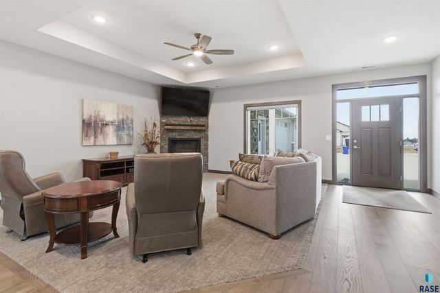 6600 E Fieldview St Street, Sioux Falls, SD 57110