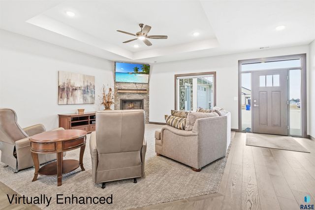 6600 E Fieldview St Street, Sioux Falls, SD 57110