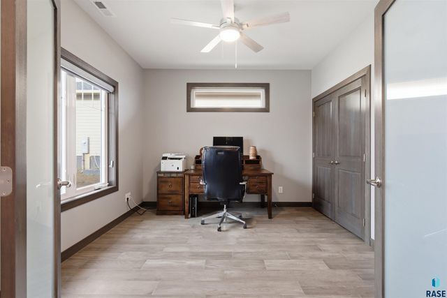 6600 E Fieldview St Street, Sioux Falls, SD 57110