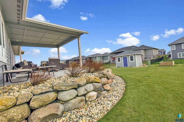 6600 E Fieldview St Street, Sioux Falls, SD 57110