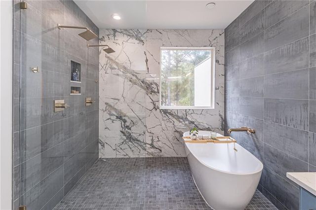 1602 Rivergreen SE Court 19, Atlanta, GA 30339