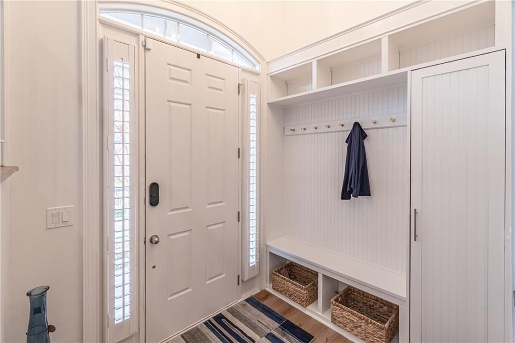 Image 11 of property listing at 1602 Rivergreen SE Court 19, Atlanta, GA 30339