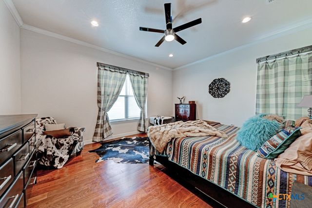 1310 Hunters Court, Seguin, TX 78155