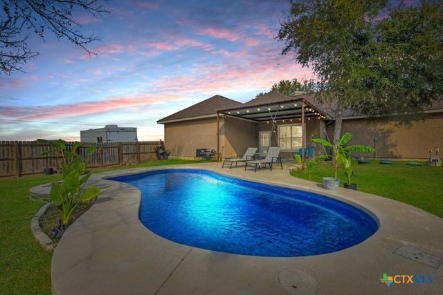 1310 Hunters Court, Seguin, TX 78155