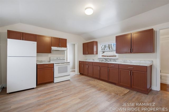 308 W 14th Street, Holland, MI 49423