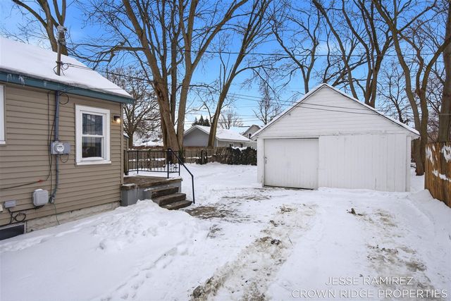 308 W 14th Street, Holland, MI 49423