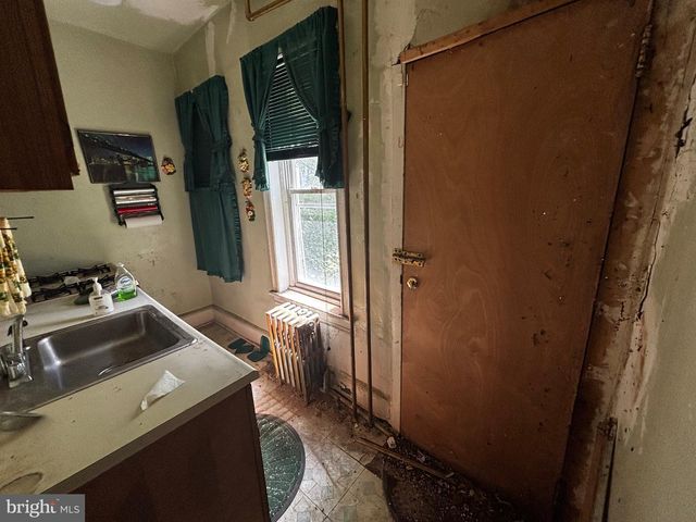 127 S PEACH ST, Philadelphia, PA 19139