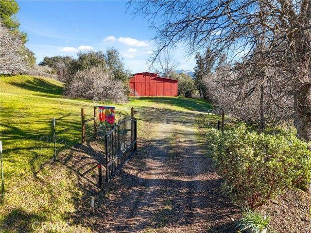 44800 Ahwahnee Acres, Ahwahnee, CA 93601