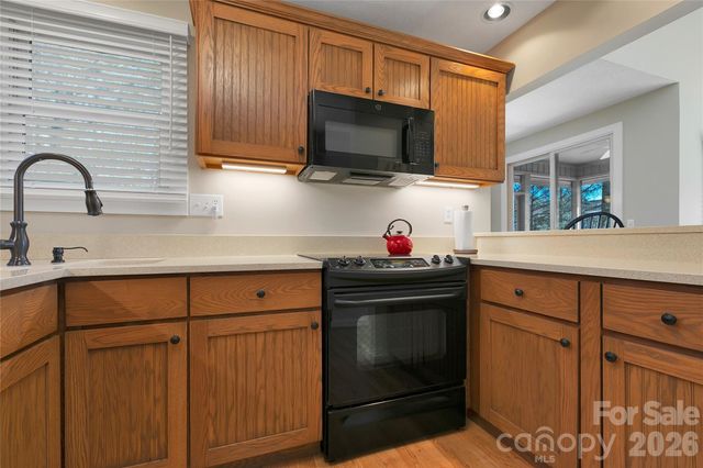 150 Racquet Club Villas Drive, Sapphire, NC 28774