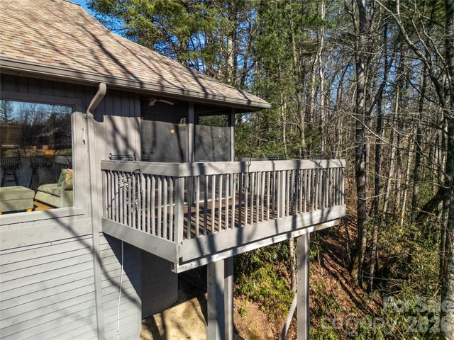 150 Racquet Club Villas Drive, Sapphire, NC 28774
