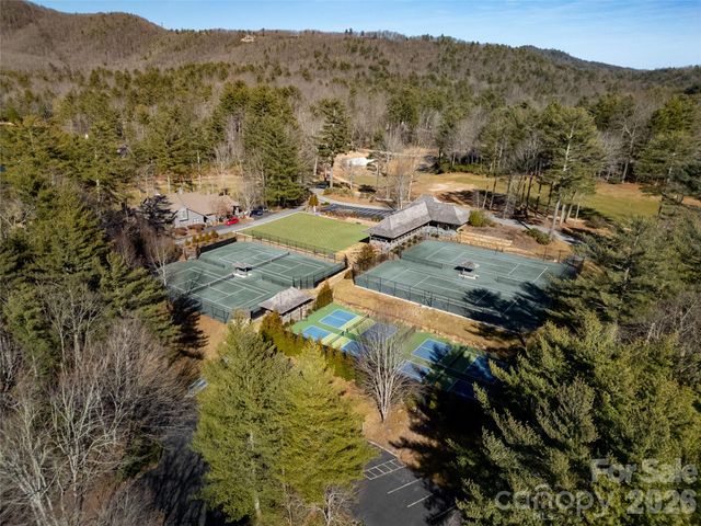 150 Racquet Club Villas Drive, Sapphire, NC 28774