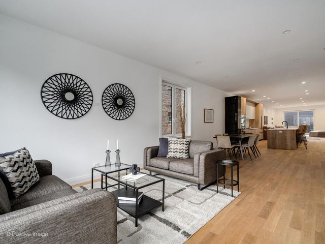 2651 W Augusta Boulevard 1, Chicago, IL 60622