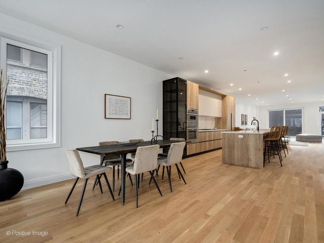 2651 W Augusta Boulevard 1, Chicago, IL 60622