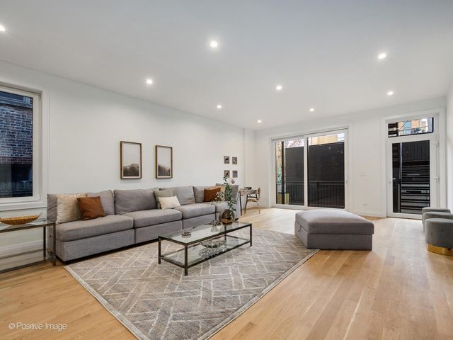 2651 W Augusta Boulevard 1, Chicago, IL 60622