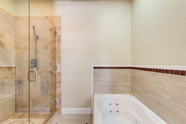 1555 S Gravel Circle, Grapevine, TX 76092