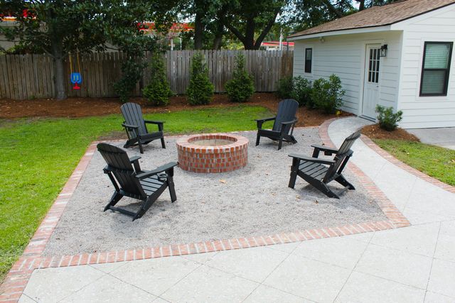 890 W Madison Avenue, Charleston, SC 29412