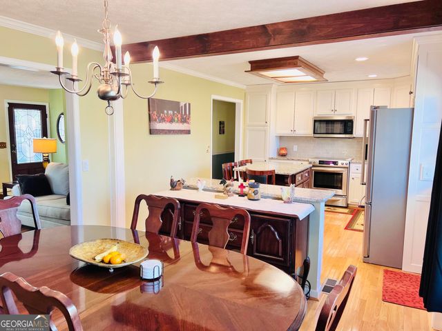 285 W0lf Den Road, Royston, GA 30662