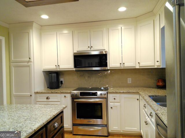 285 W0lf Den Road, Royston, GA 30662