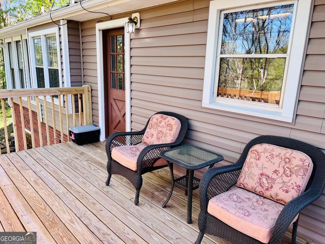 285 W0lf Den Road, Royston, GA 30662