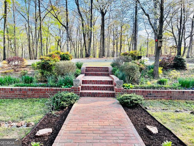 285 W0lf Den Road, Royston, GA 30662