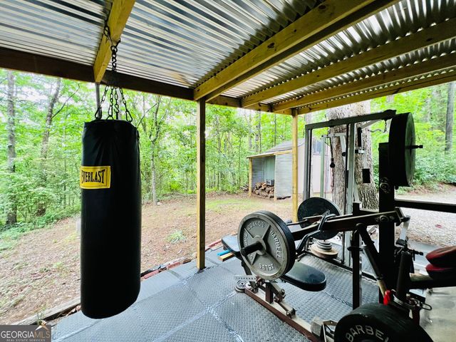 285 W0lf Den Road, Royston, GA 30662