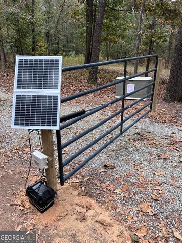 285 W0lf Den Road, Royston, GA 30662