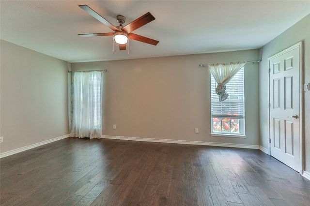 2812 Meandering Way, Bedford, TX 76021