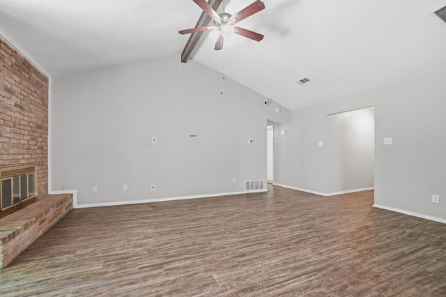 1137 Meadow Creek Court, Lancaster, TX 75146