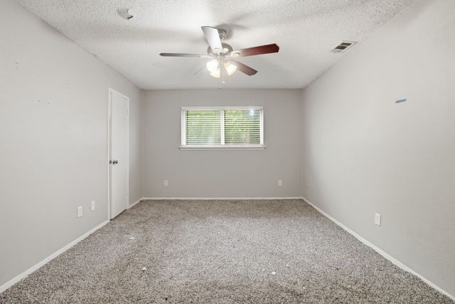 1137 Meadow Creek Court, Lancaster, TX 75146