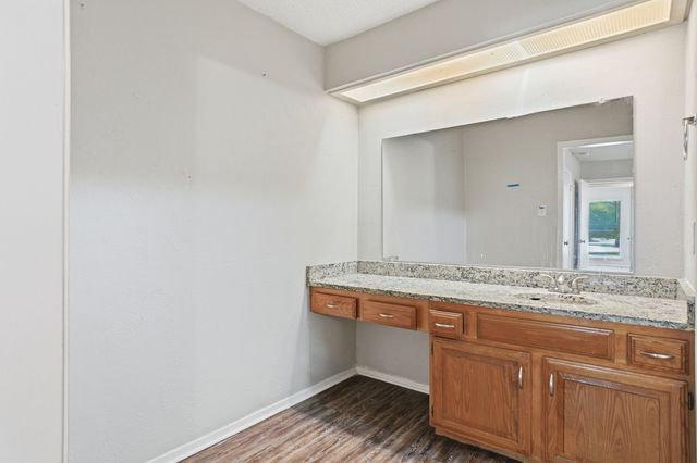 1137 Meadow Creek Court, Lancaster, TX 75146