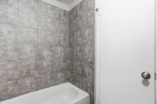 1137 Meadow Creek Court, Lancaster, TX 75146