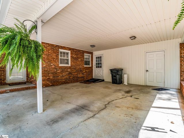 104 Dill Circle, Landrum, SC 29356