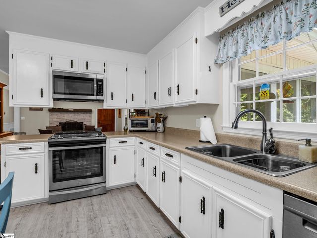 104 Dill Circle, Landrum, SC 29356