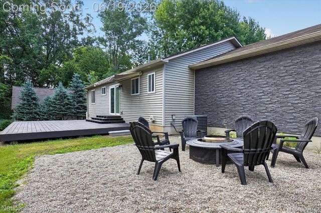 8280 W Rolston Road, Argentine Township, MI 48451