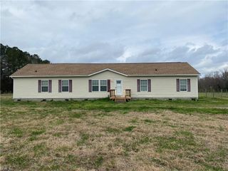 2600 Badger RD, Suffolk, VA 23434