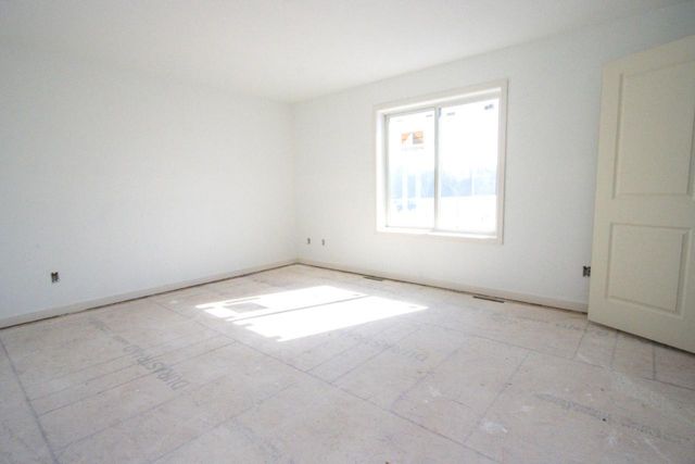 11 Sunset Court, North Mankato, MN 56003